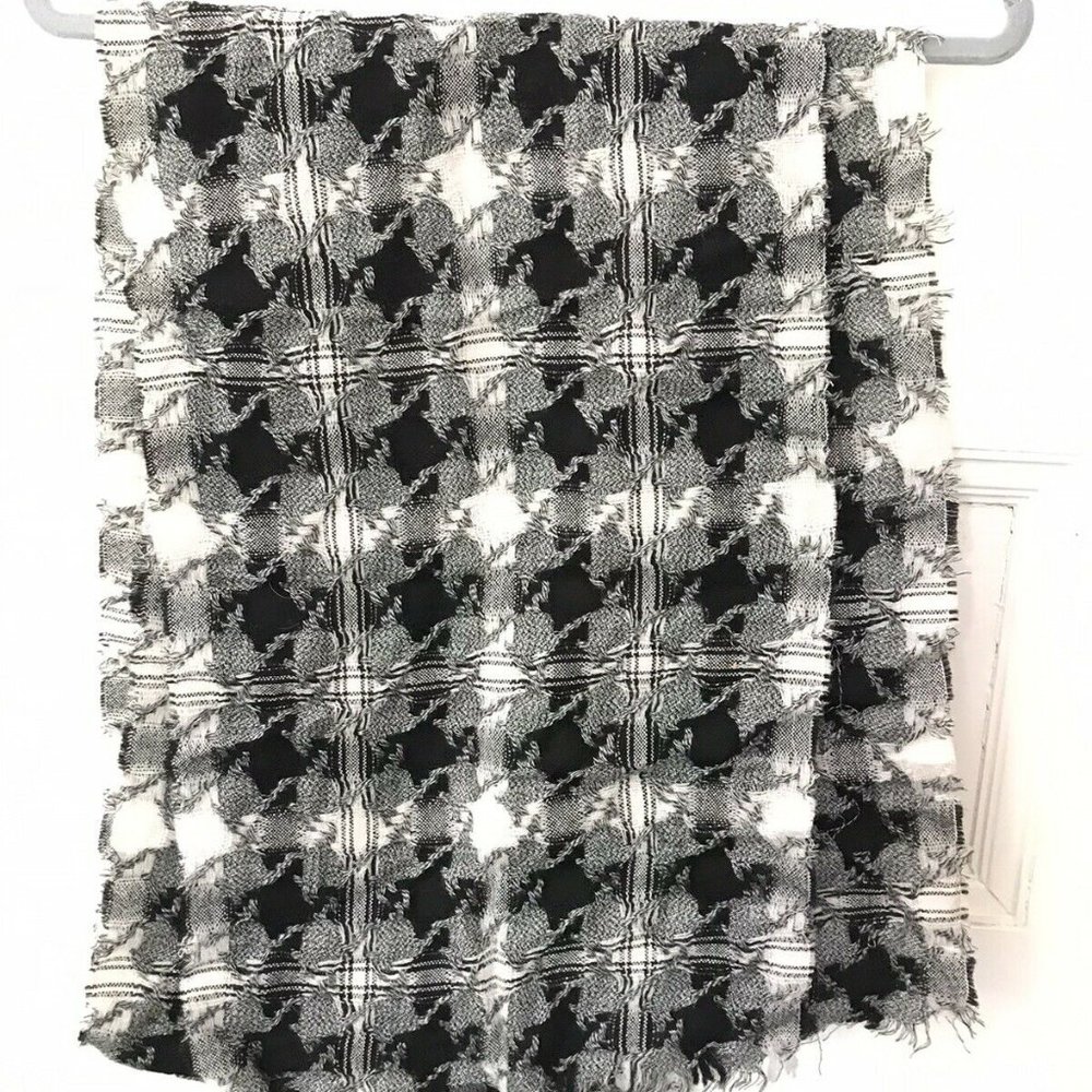 Rachel Rachel Roy Black White Geometric Scarf Wrap